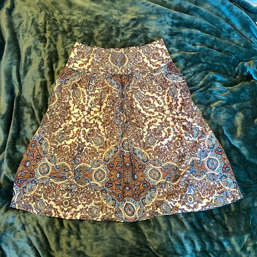 Banana Republic Silk midi skirt size 2
